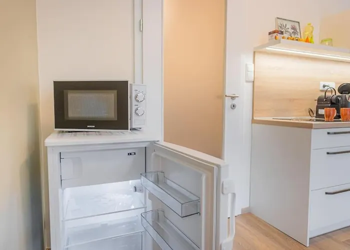On-site Free Parking, 12 To Min Centre, Supermarket *