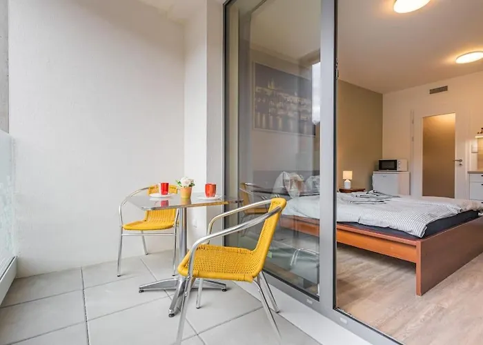 On-site Free Parking, 12 To Min Centre, Supermarket *