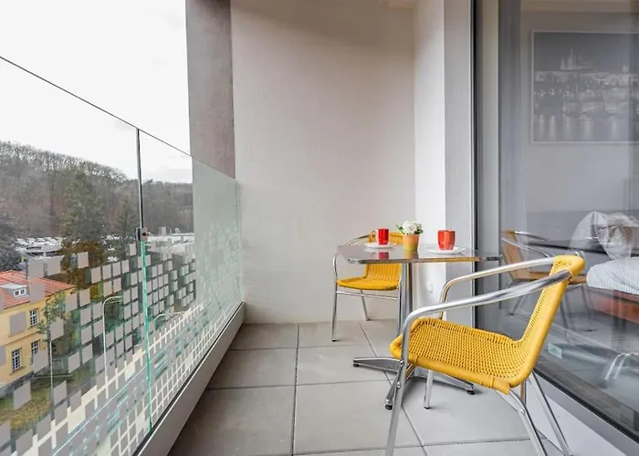 On-site Free Parking, 12 To Min Centre, Supermarket Apartamento