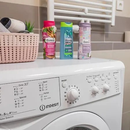 Apartmán On-site Free Parking, 12 To Min Centre, Supermarket